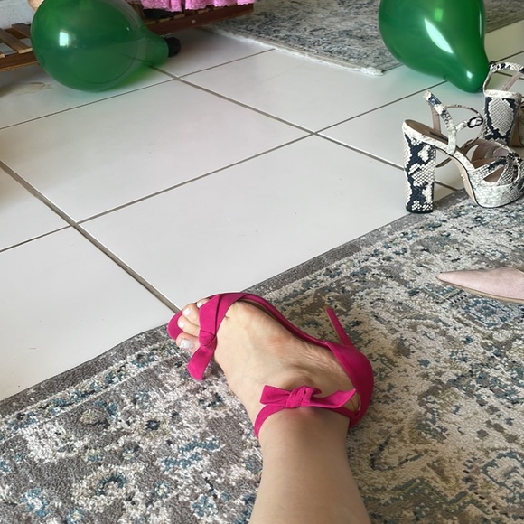 Alexandre Birman fuccia tie strap sandals - Picture 5 of 7